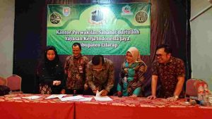 YAYASAN KERJA INDONESIA JAYA TEKEN MOU DENGAN PAPDESI KABUPATEN CILACAP SELENGGARAKAN IBADAH UMROH “SAHABAT BAITULLAH”