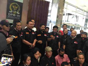LASKAR MERAH PUTIH PERJUANGAN; DEMI STABILITAS DAN KEDAULATAN NKRI LASKAR MERAH PUTIH PERJUANGAN MENOLAK RANCANGAN UU HIP