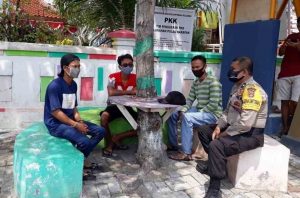 Giatkan Penyuluhan, Polsek Kep Seribu Utara Ajak Warga Disiplin Prokes