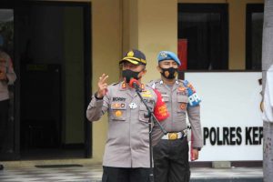Kapolres Kep Seribu Tutup Rangkaian Pelatihan Peningkatan Kemampuan Selam Polri Personelnya