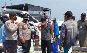 35 Wisatawan Di Rapid Tes Di Pospam Nataru Plus Pulau Pramuka