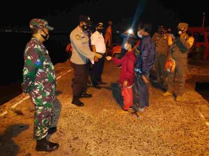 Ops Yustisi Malam Hari, Polsek Kep Seribu Selatan Tindak 6 Pelanggar Prokes