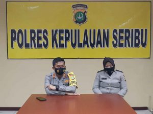 Kapolres Kep Seribu Beri Penghargaan Ke Warga Pemberi Info Jatuhnya Pesawat Sriwijaya Air