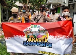 Pilar Terus Bagikan Masker Gratis Ke Warga Dengan Tema “Jakarta Bermasker”