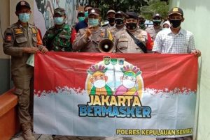 “Jakarta Bermasker” 3 Pilar Kep Seribu & Polsek Jajaran Bagikan Masker Medis Gratis