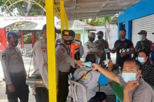 Bagikan 1800 Masker Medis Gratis, 3 Pilar Kep Seribu Terus Gencarkan “Jakarta Bermasker”
