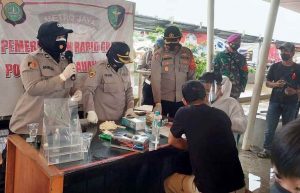 Polres & Polsek Jajaran Polres Kepulauan Seribu Rapid Tes Semua Pendatang