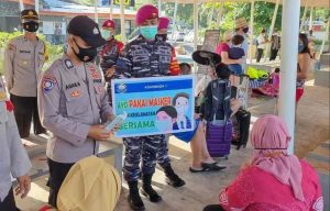 5.000 Masker Medis Gratis Dibagikan Polres Kepulauan Seribu beserta Polsek dan Jajarannya