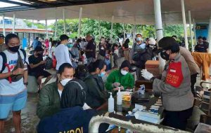 Cegah Penyebaran dan Tekan Angka Covid-19 Urkes Bag Sumda Polres Kep Seribu Tes Rapid Gratis