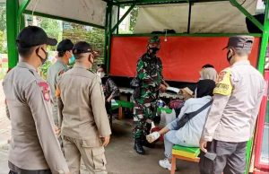 Cegah Penyebaran dan Tekan Angka Kasus Covid-19 Tiga Pilar Kep Seribu Himbau Prokes dan Bagikan Masker Gratis
