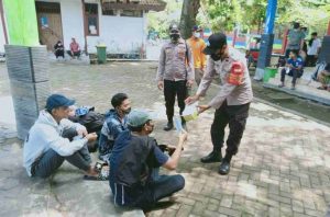 4.000 Masker Dibagikan Polres Kep Seribu kepada Masyarakat