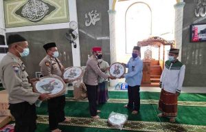 Hari ketiga Bulan Suci Ramadhan 1442 H AKP Jisman Harianja, SH Kunjungi DKM Al Makmuriah