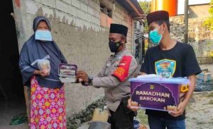 Hari Ke Duabelas Bulan Ramadhan Polres Kep Seribu Bagikan Takjil Buka Puasa