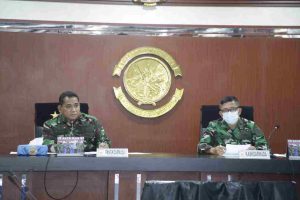 PANGKOARMADA I TERIMA PAPARAN EVALUASI LATIHAN MATRA TA 2021
