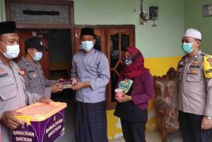 Bagikan Takjil Buka Puasa Ke Tokoh Agama, Polres Kep Seribu Berbagi Sesama