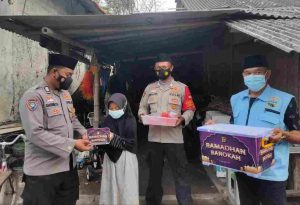 Hari ke 22 Puasa Ramadhan 1442 H Polres Kep Seribu Bagikan Takjil