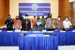 TNI AL KEMBALI GAGALKAN PENYELUDUPAN LEBIH DARI SATU KILOGRAM NARKOBA DARI MALAYSIA