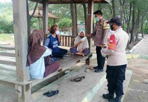 1.900 Masker Gratis Dibagikan Polres Kep Seribu Cegah Covid-19