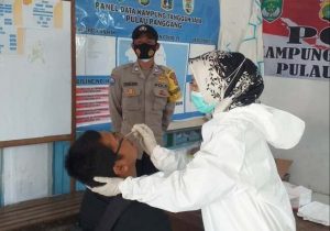 Polsek Kep Seribu Utara Jalani Swab Antigen kepada 16 Warga dan Hasilnya Negatif