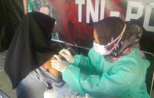22 Peserta Hari Ini Jalani Suntik Vaksin di Gerai Vaksin Presisi Polres Kepulauan Seribu