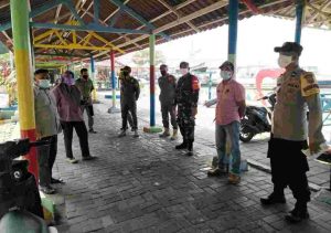 12 Pelanggar ProKes Ops Yustisi Polsek Kep Seribu Utara di Sanksi