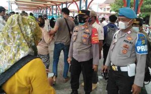 Cegah Sebaran Covid-19, Kapolsek Kep Seribu Utara Pimpin Giat Pengawasan di Dermaga Kedatangan