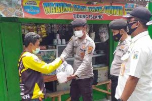 Door to Door, Polres Kep Seribu Bagikan 1.500 Masker