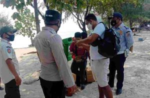 Adakan Ops Yustisi Gabungan di 2 Pulau, Polsek Kep Seribu Selatan Tindak 7 Pelanggar ProKes