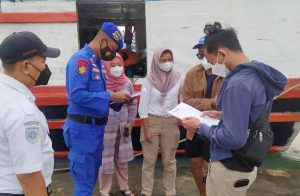 Di Dermaga Keberangkatan, Polres Kep Seribu Himbau ProKes 121 Warga Yang Akan Ke Pulau