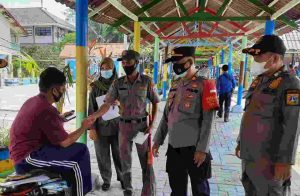 Ops Yustisi Gabungan Yang dipimpin Kapolsek Kep Seribu Utara di 2 Pulau Jaring 14 Pelanggar ProKes