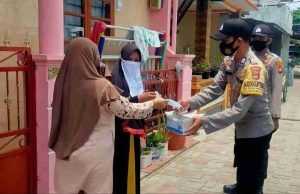 Bagikan 1.400 Masker, Polres Kepulauan Seribu Ajak Warga Taat ProKes