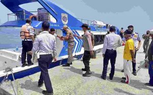 58 Warga dan Wisatawan Tiba di Pulau Pramuka Diwajibkan Scan Barcode Aplikasi Peduli Lindungi