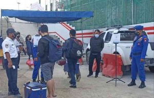 Polres Kep Seribu Sampaikan Himbauan ProKes Kepada 135 Penumpang Kapal Yang Akan ke Pulau di Pelabuhan Kaliadem