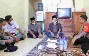 Kunjungi Tokoh Agama dan Tokoh Masyarakat, Kapolres Kepulauan Sampaikan Pesan Kamtibmas