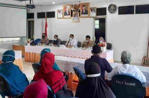 Kanit Binmas Polsek Kepulauan Seribu Selatan Hadiri Kegiatan Penyaluran Bansos Bagi Lansia dan Penyandang Disabilitas di Pulau Tidung