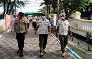 Pakai Masker di Dagu, 3 dari 5 Pelanggar ProKes kena Tegur Tim Ops Yustisi Gabungan Polsek Kep Seribu Utara