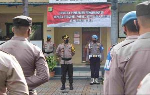 24 Personel Polres Kepulauan Seribu Hari Ini Menerima Penghargaan Dari Kapolresnya