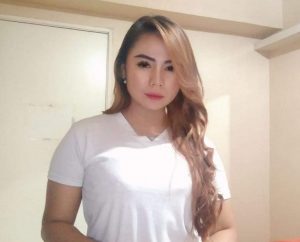 Mengenal Sosok Roeni Pelaku Usaha Bidang Fashion, Ternyata Artis Sinetron, Model dan Politisi Juga