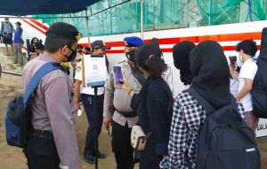 1.066 Wisatawan Ke Pulau Seribu, di Pelabuhan Kaliadem Muara Angke Dihimbau ProKes dan Diwajibkan Scan Barcode Peduli Lindungi