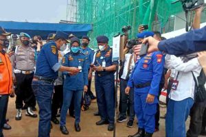 Personel Polres Kep Seribu Terima Kunjungan Menhub RI di Pos Pengawasan ProKes Pelabuhan Kaliadem Muara Angke