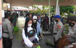 Taat ProKes dan Sudah Suntik Vaksin, 142 Penumpang Kapal Berangkat Ke Pulau Seribu Melalui Dermaga Marina Ancol