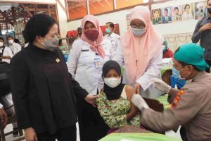 SDN 1 SAWAHAN NGEMPLAK BERIKAN VAKSINASI KEDUA BAGI SISWA