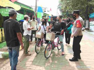 8 Pelanggar ProKes di Sanksi Oleh Tim Ops Yustisi Gabungan Polsek Kep Seribu Selatan
