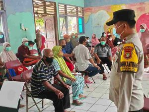 Gelar Suntik Vaksin Booster COVID19 di Pulau Untung Jawa, Polsek Kep Seribu Selatan Vaksin 67 Warga