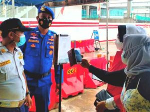 226 Penumpang Kapal Hendak Ke Pulau Seribu Scan PeduliLindungi Di Pelabuhan Kaliadem