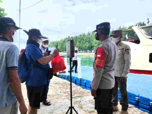 168 Wisatawan Baru Tiba di Kep Seribu Selatan Scan PeduliLindungi dan Diwajibkan Taat ProKes