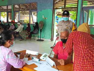 Gelaran Vaksin Booster COVID19 Polsek Kep Seribu Selatan Diadakan di 3 Pulau Pemukiman
