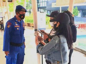 Di Dermaga Marina Ancol, 57 Penumpang Kapal Scan PeduliLindungi Sebelum Berangkat ke Pulau Seribu