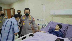 Kapolri Penuhi Janji, Tanggung Pengobatan Sinta Penderita Tumor Kaki