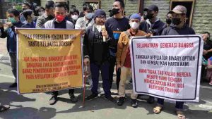 Para Korban Binomo “Binary Option” Gelar Aksi Demo Desak Polri Segera Tetapkan IK & Para Afiliator Lainnya Sebagai Tersangka